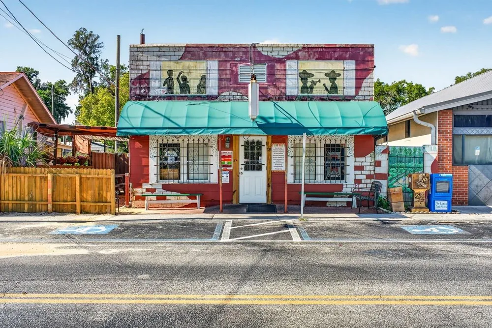 Actual exterior of Pancho's Villa restaurant as shown in the listing offering memorandum